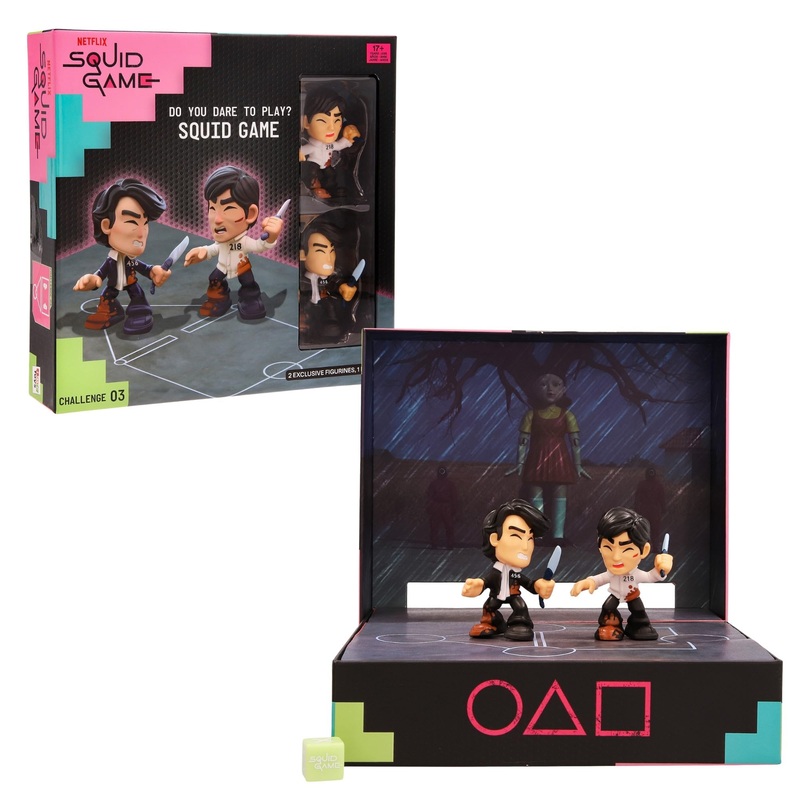 IMC Toys Squid Game-Herausforderungsspiel, aus der Netflix-Serie, Herausforderungen zum Spielen und Ausstellen, inklusive Mini-Set und Figuren, Spiel fr Erwachsene ab 17 Jahren